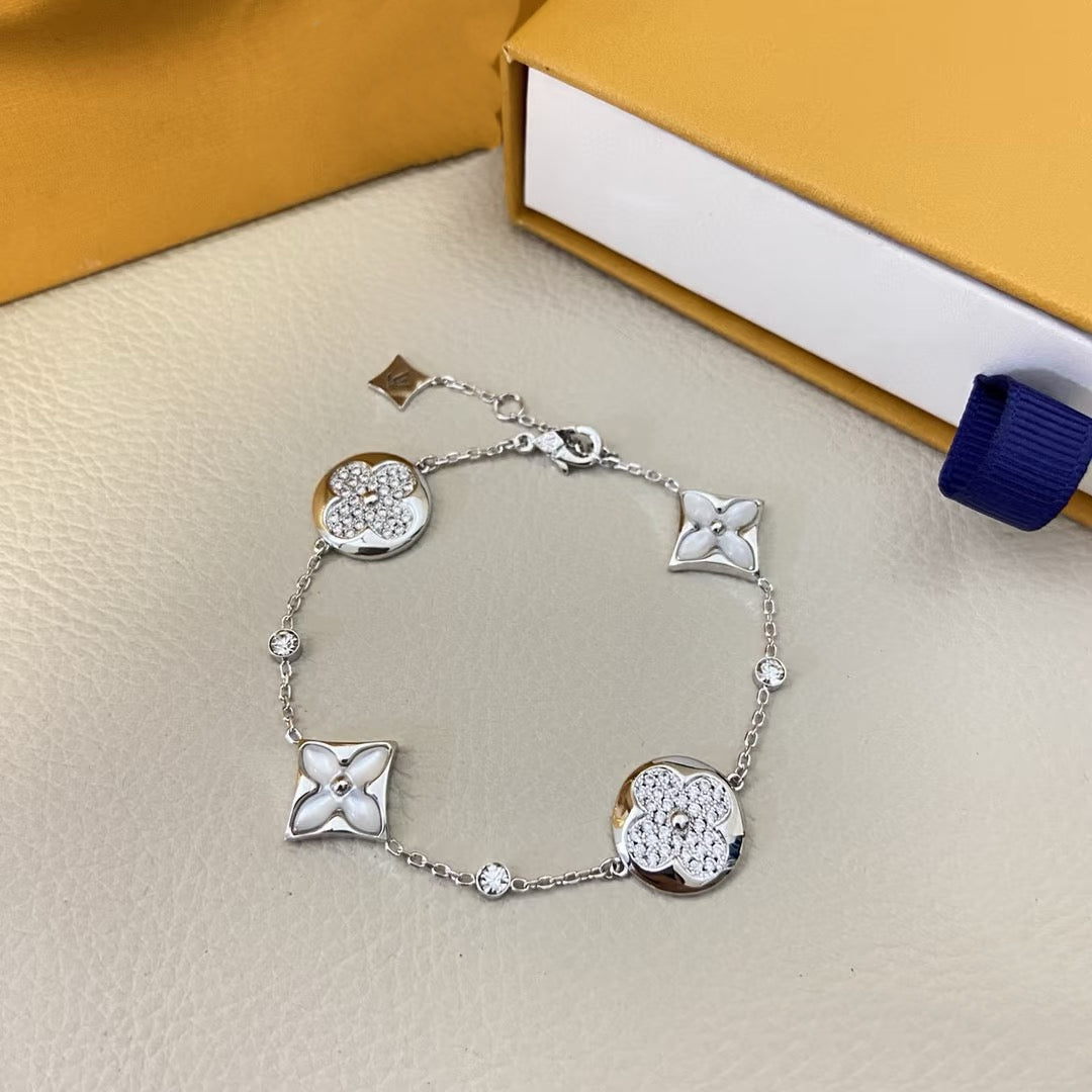 Color Blossom Bracelet mother of pearl with diamonds