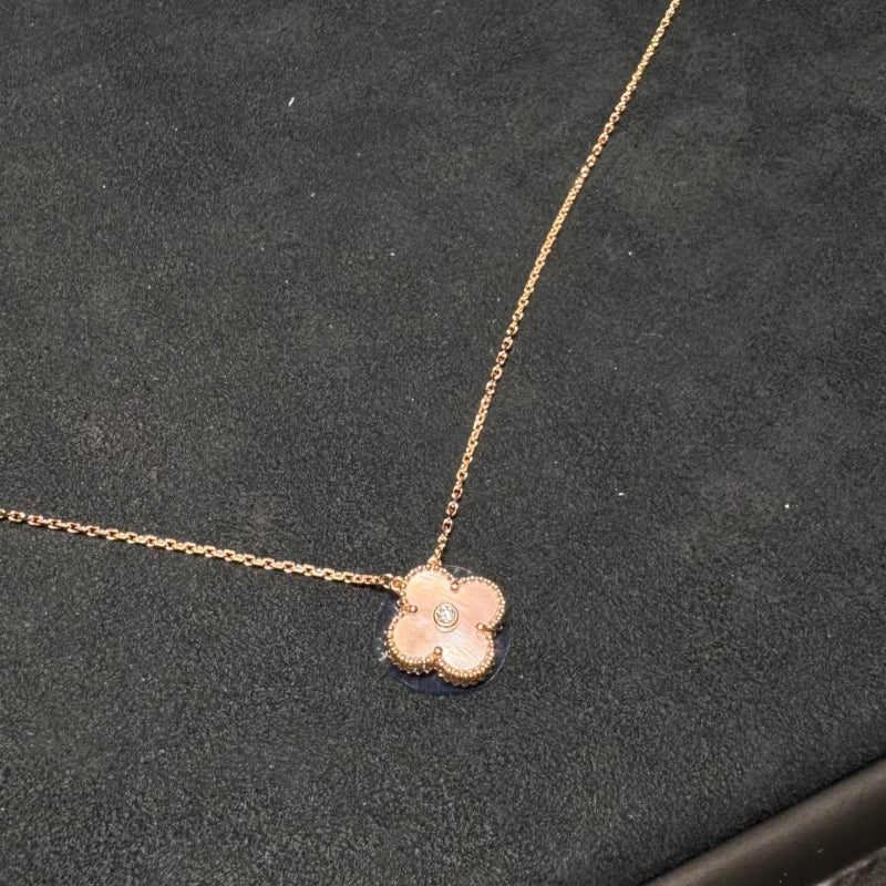 2025 holiday pendants