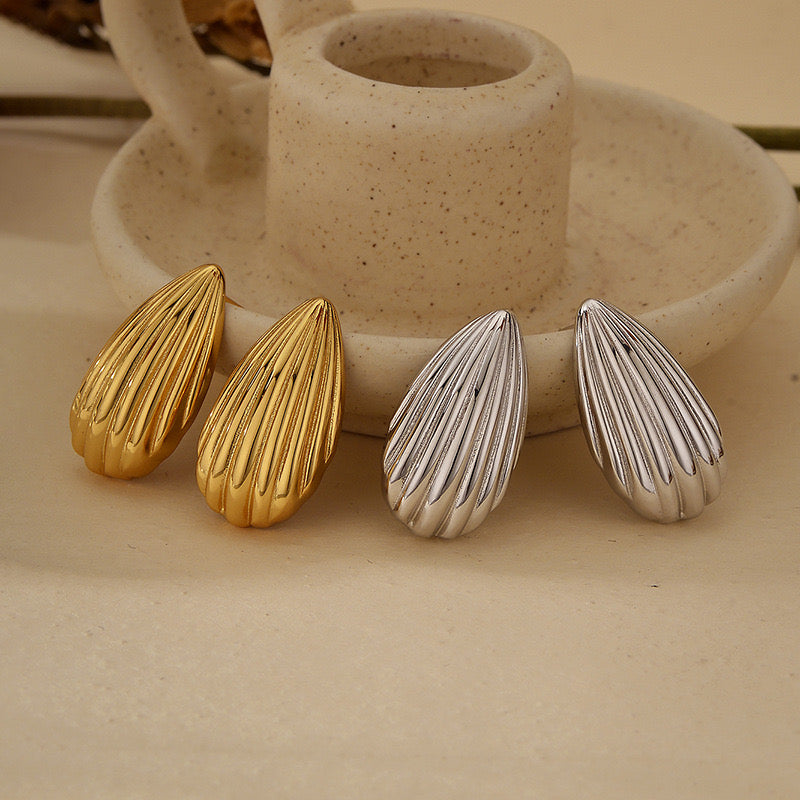CrownJewel 925 Sterling silver plated 18K gold striped melon seed shaped earrings