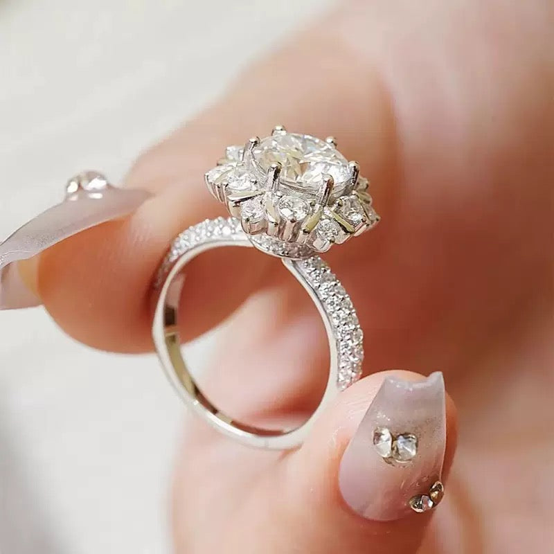 Sterling Silver Moissanite One Carat Snowflake Diamond Ring