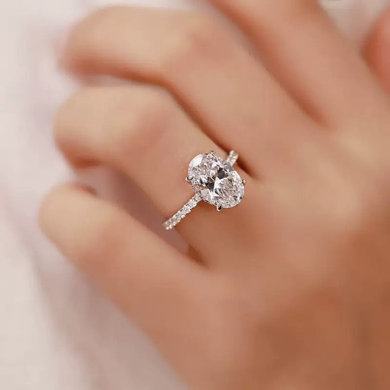 Sterling silver oval 8*12 mm diamond ring