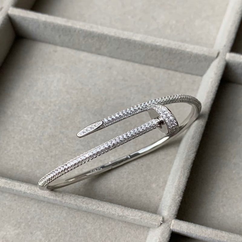 18K Nails bracelet diamonds
