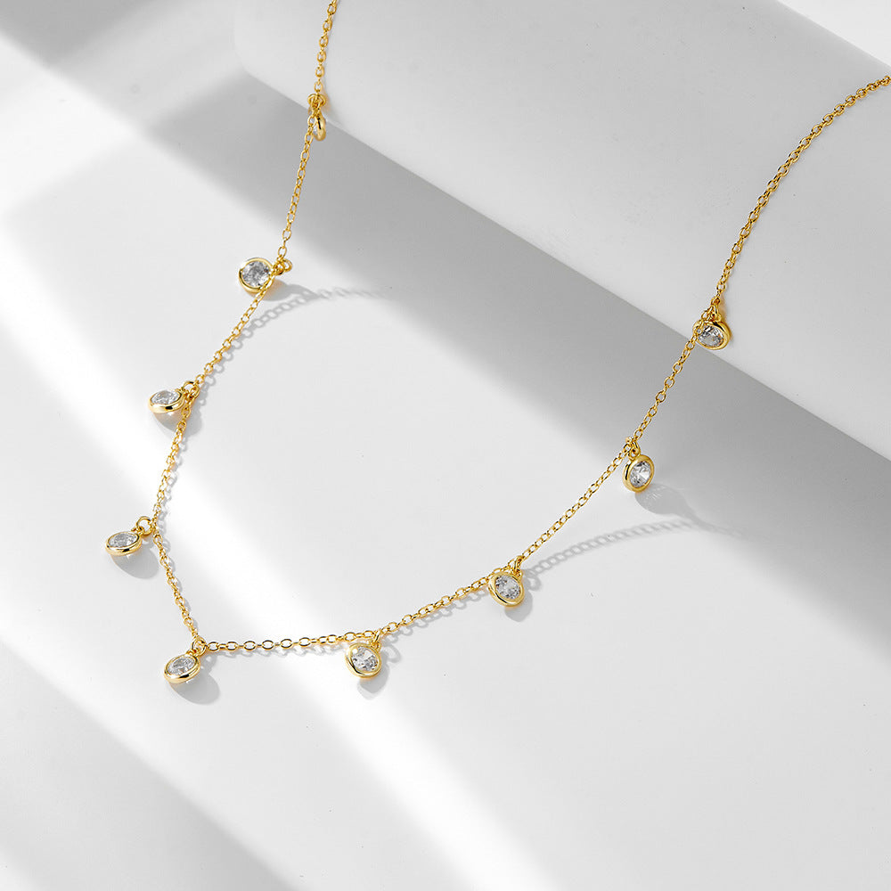 Collar con colgante de circonitas y puntos estrellados en plata de ley 925 CrownJewel
