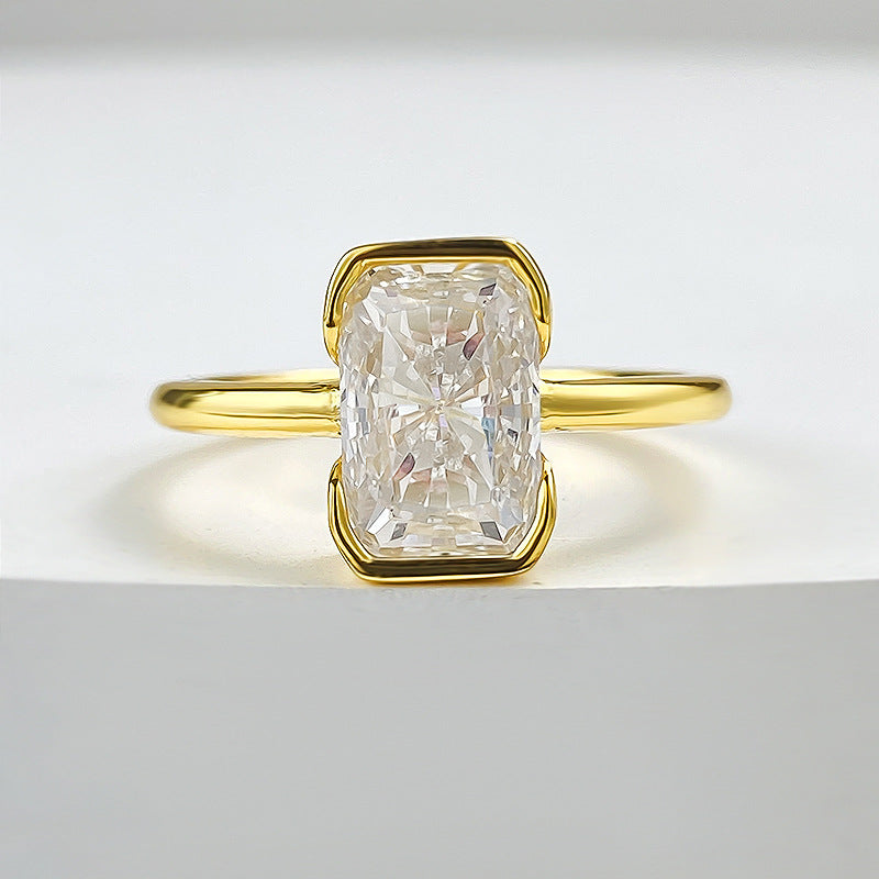 Anillo de diamantes cuadrados CrownJewel