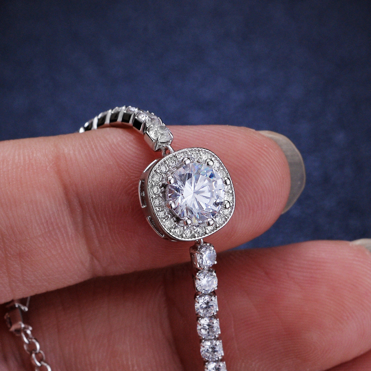 Pulsera CrownJewel de moissanita en plata de ley S925 para mujer.
