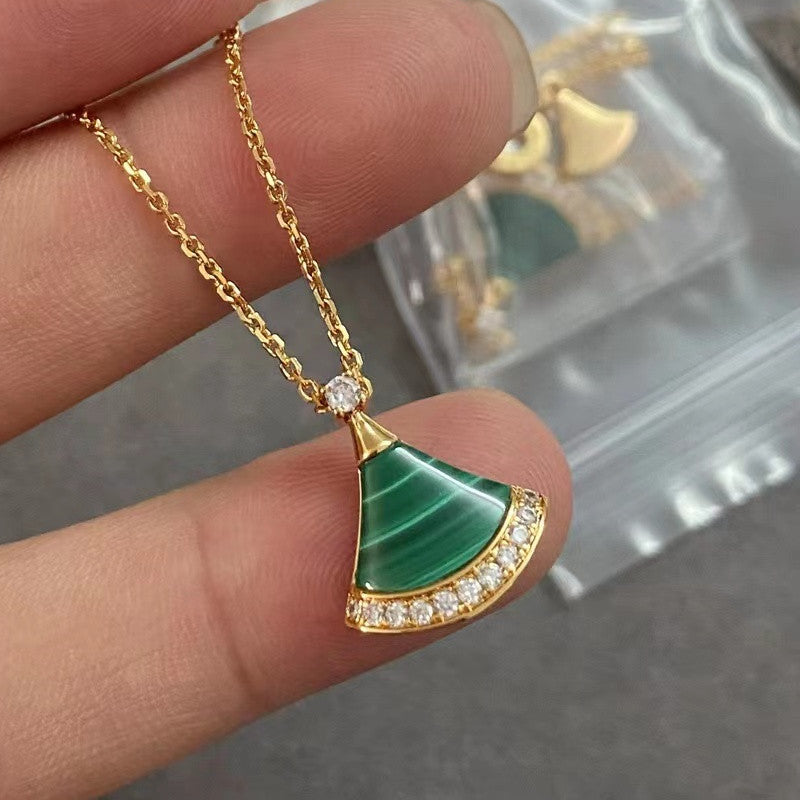 CrownJewel rose gold plated diamond high-end fan-shaped clavicle necklace