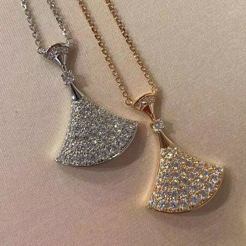 CrownJewel rose gold plated diamond high-end fan-shaped clavicle necklace