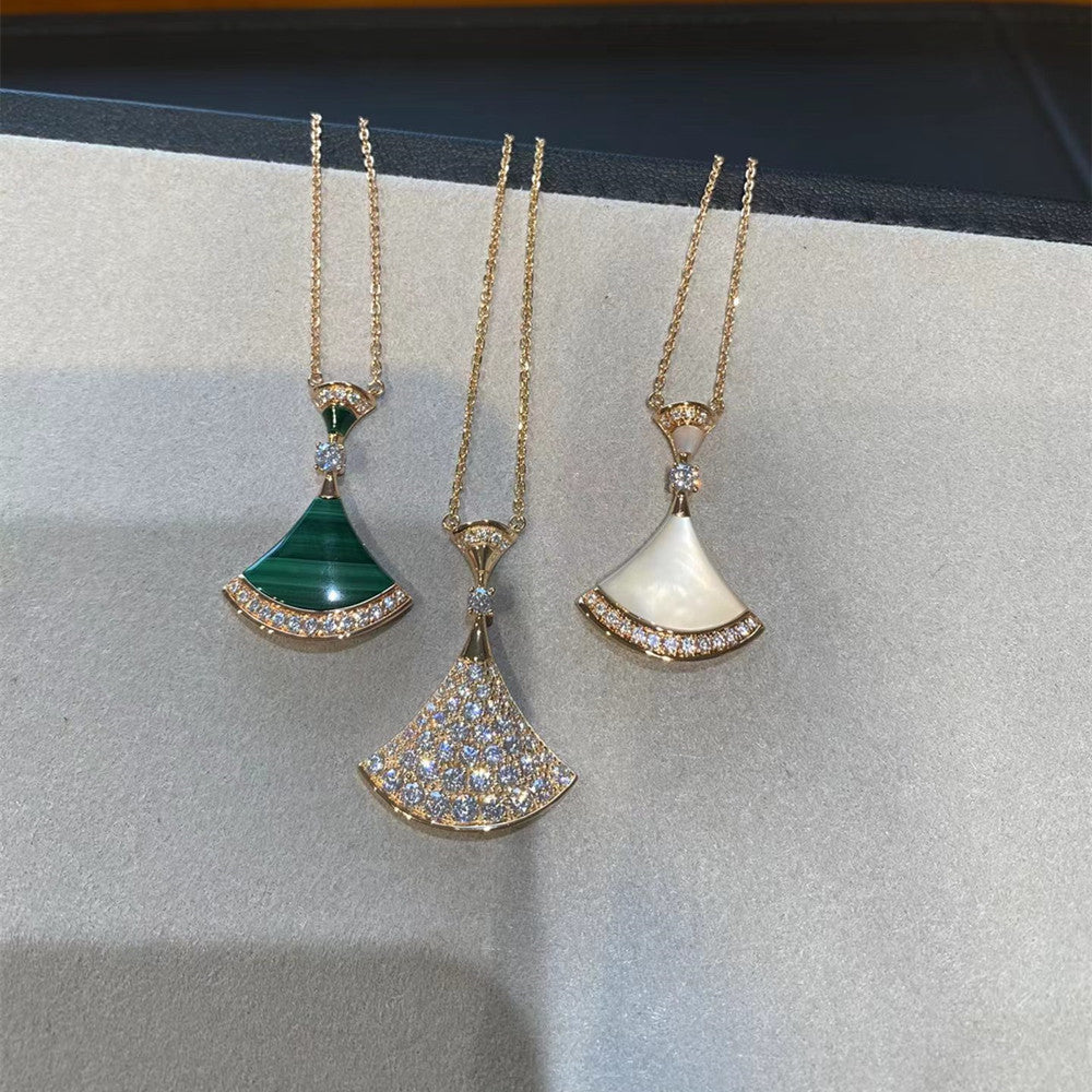 CrownJewel rose gold plated diamond high-end fan-shaped clavicle necklace