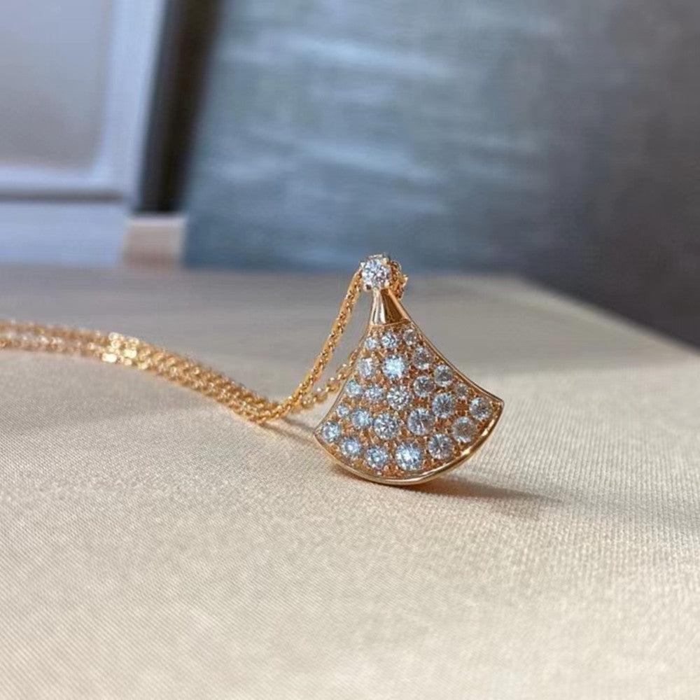 CrownJewel rose gold plated diamond high-end fan-shaped clavicle necklace