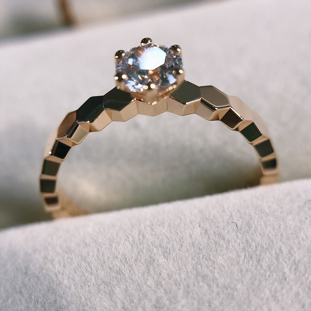 Anillo de panal CrownJewel con diamantes de 18 quilates