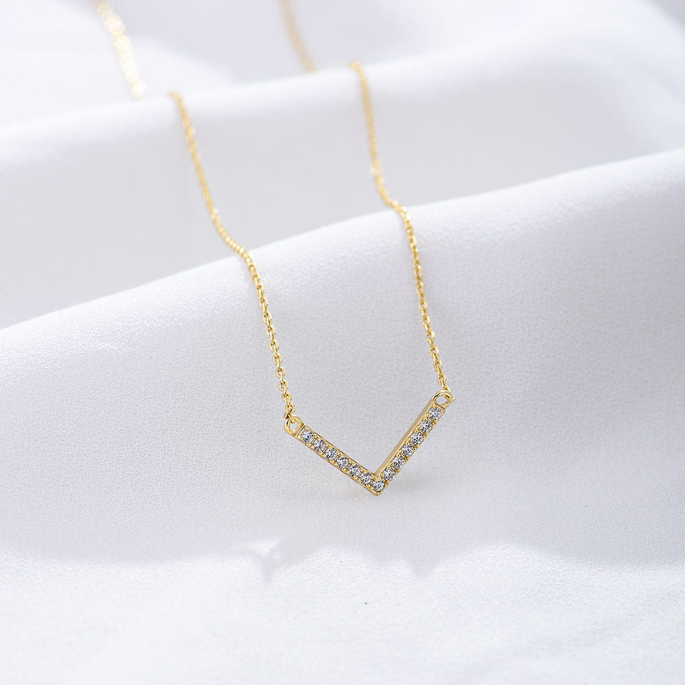 CrownJewel Sterling silver V-shaped\full diamond pendant clavicle chain