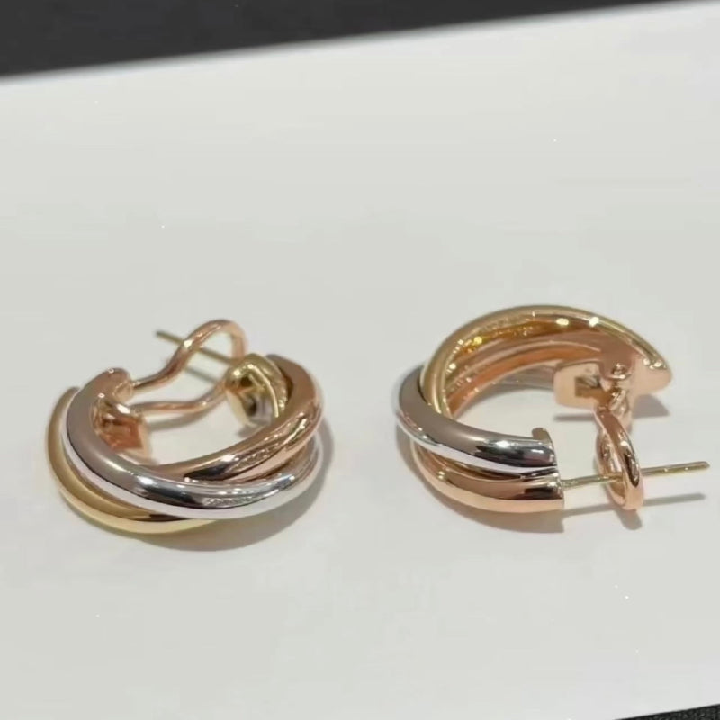 V gold 18K classic model earrings