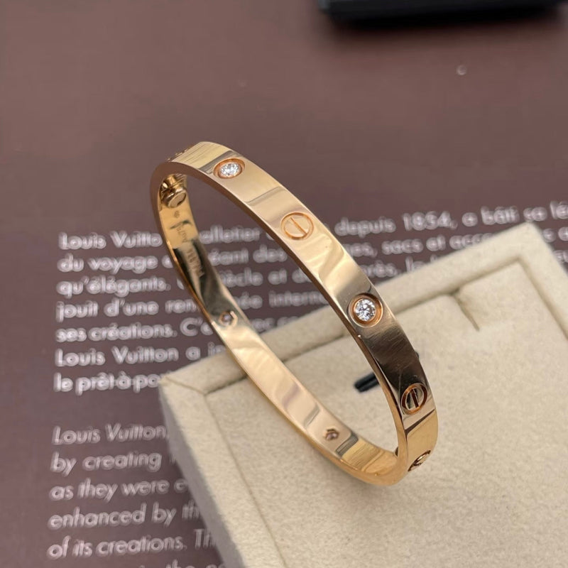 18K love bracelet 4 diamonds classic model