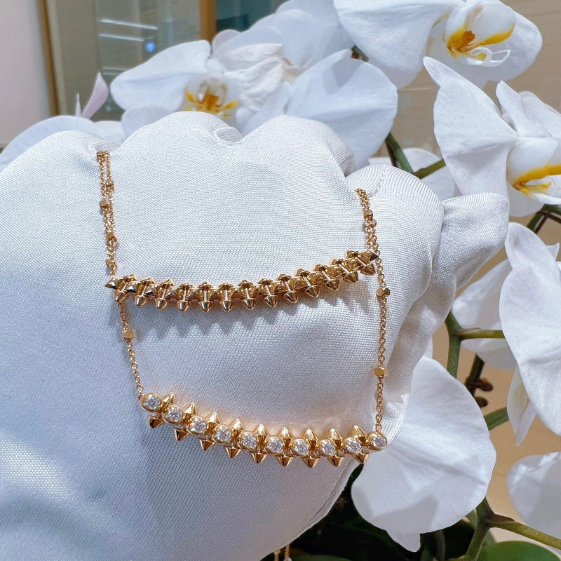 V gold 18K rivet necklace medium mold diamond