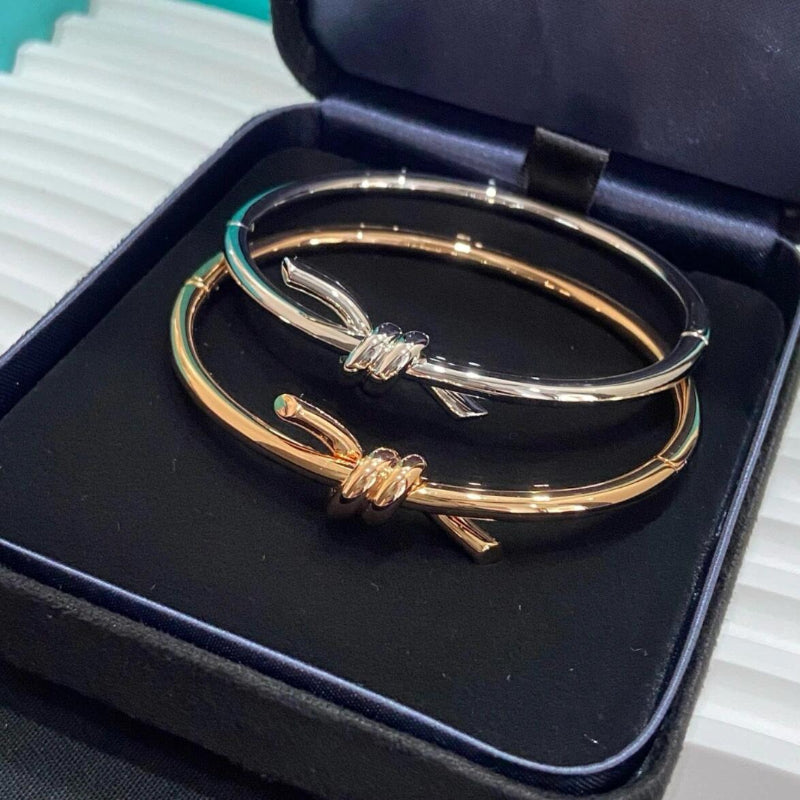 knot style wire bangle 18K gold plated minimalist design