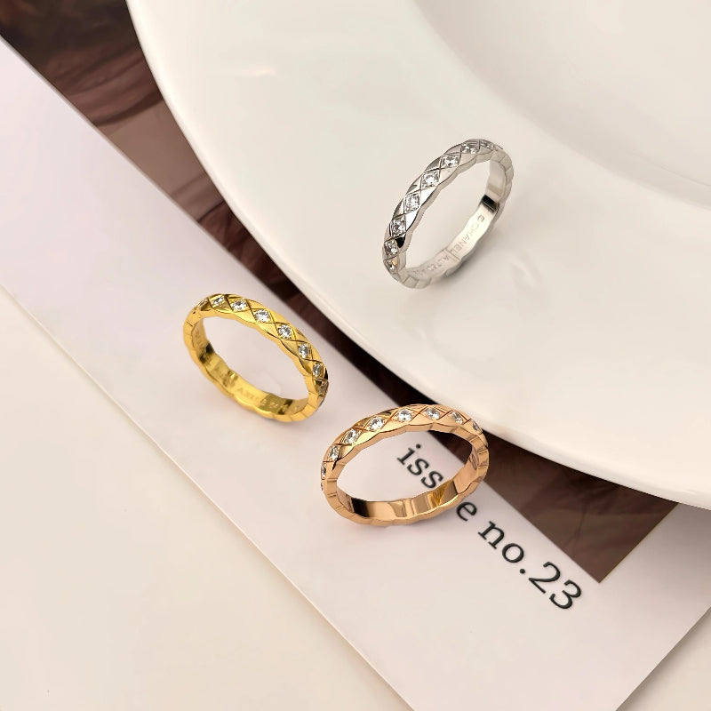 COCO quilted diamond ring 18K gold plated mini band