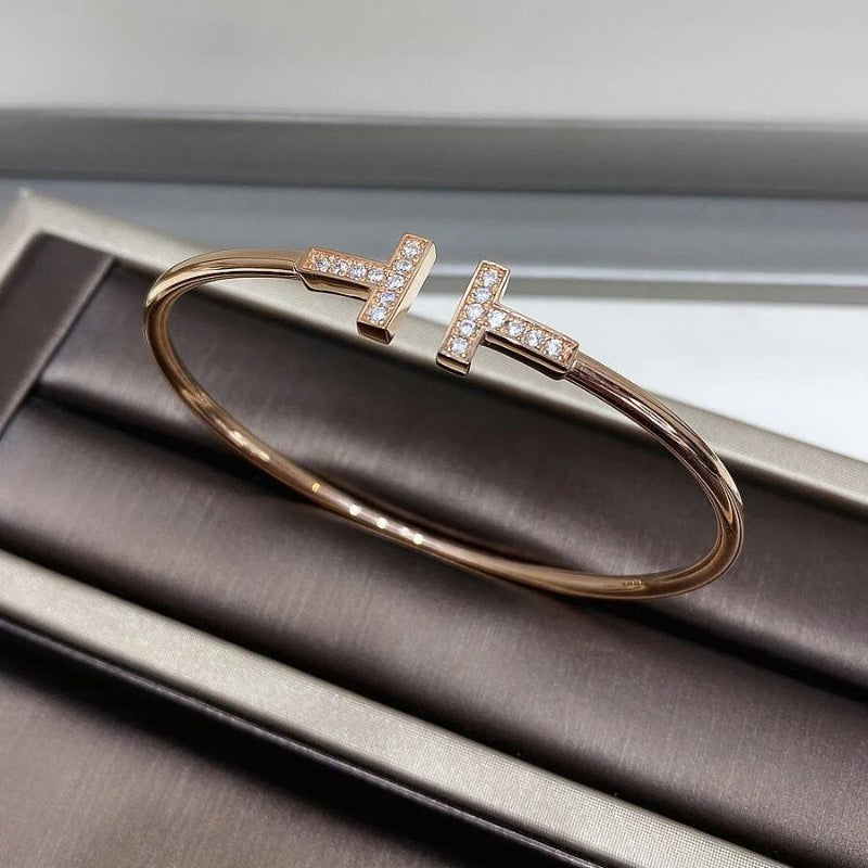 rose gold T style diamond wire bracelet