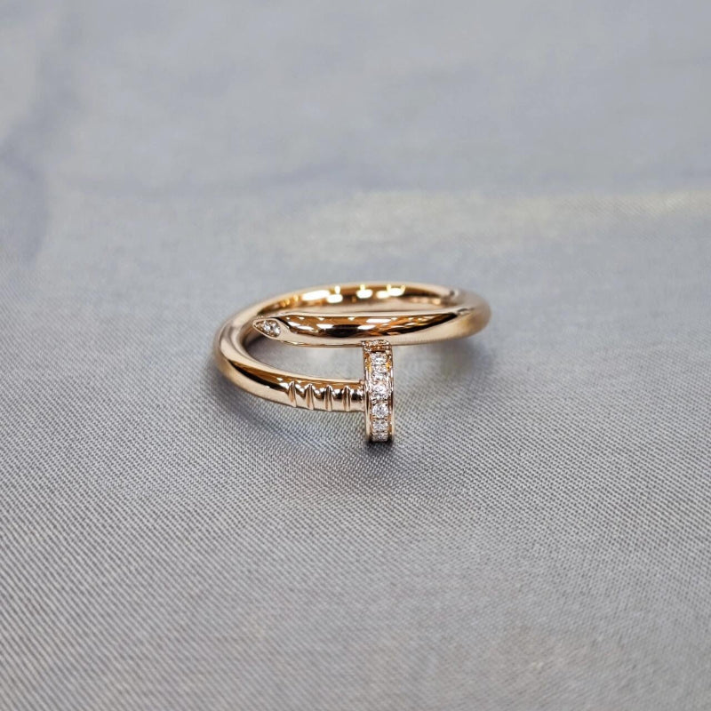 rose gold nail ring small model with diamonds