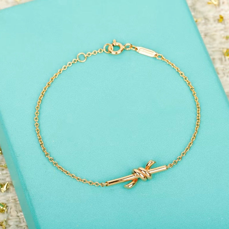 rose gold knot style chain bracelet