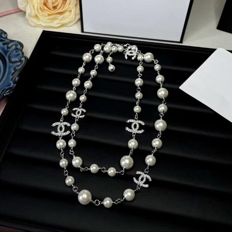 Classic 5C Double-Sided Crystal & Pearl Long Necklace – 18K Gold Plated (Reversible Design)