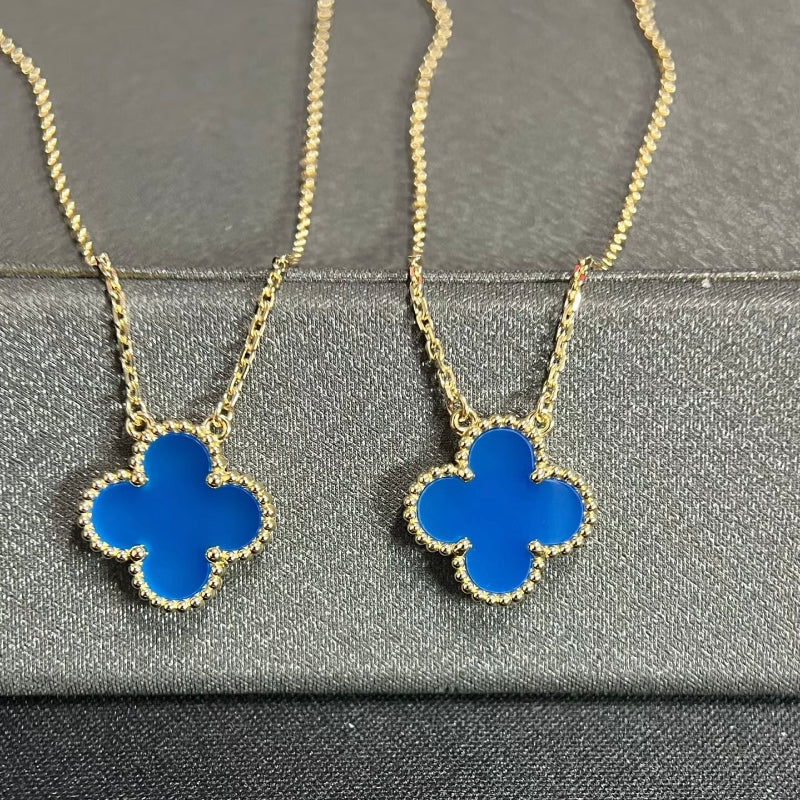 Classic clover pendant necklace