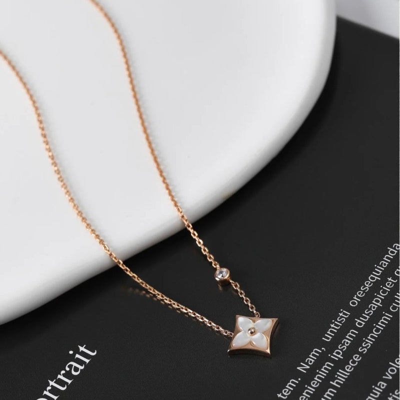 Color Blossom star pendant pink gold white mother of pearl