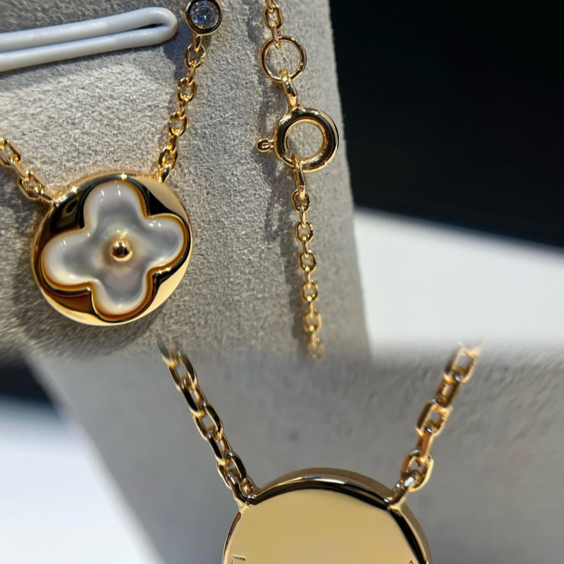 Color Blossom sun pendant pink gold white mother of pearl