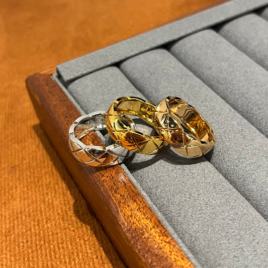 COCO quilted ring in white gold yellow gold beige gold