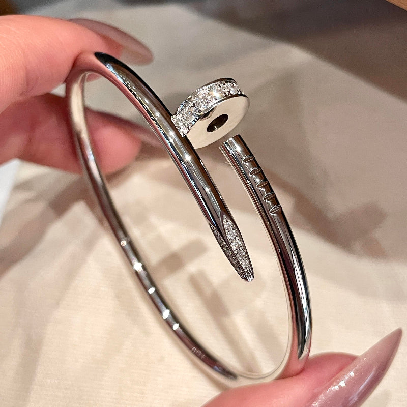 white gold nail bracelet classic model reverse set diamonds