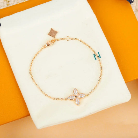 Idylle Blossom Bracelet Rose Gold with Diamonds