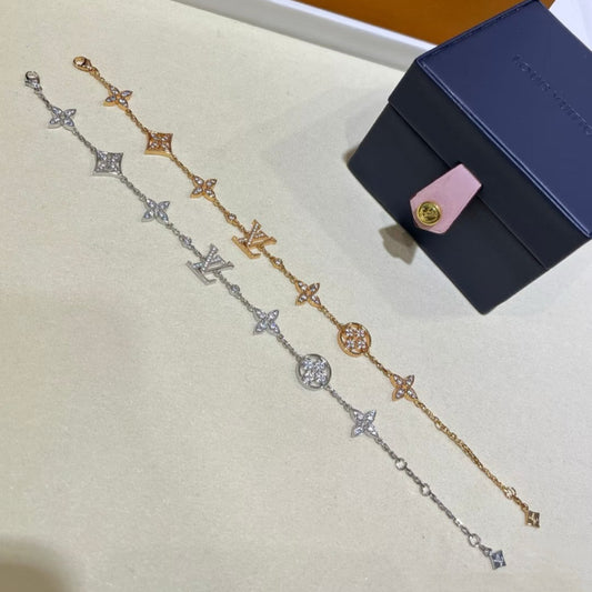 Idylle Blossom Bracelet with Diamonds