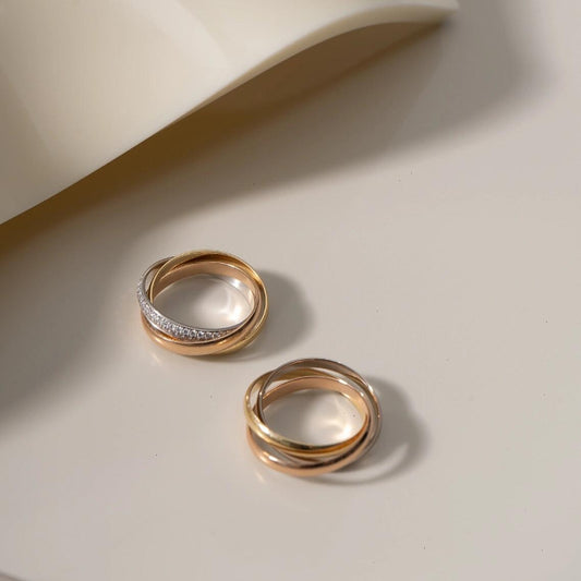 Anillo de tres anillos TRINITY con diamantes en oro de 18 quilates de alta calidad