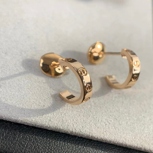 V gold 18K “love” earrings